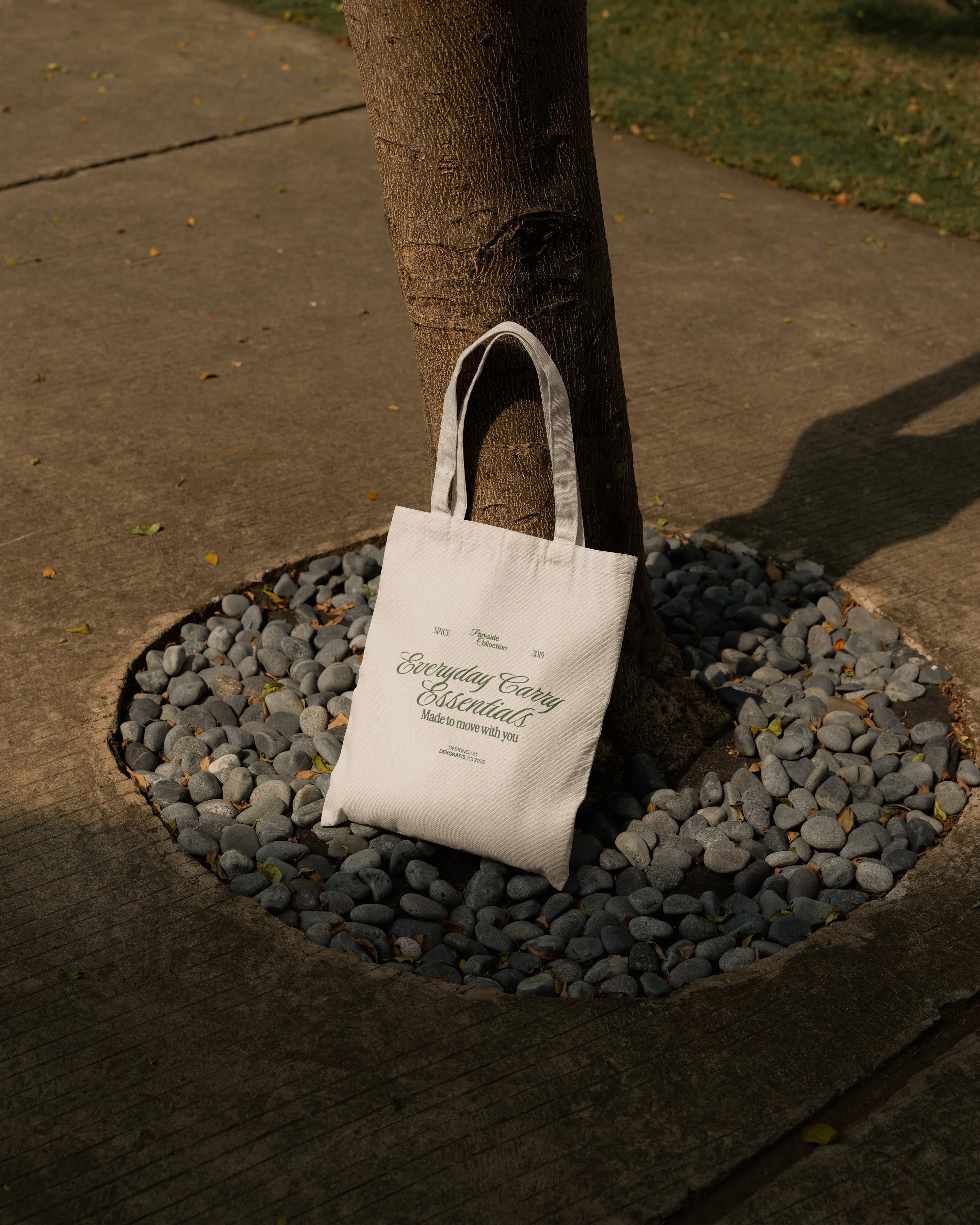 10 Aesthetic Parkside Tote Bag Mockups 2026