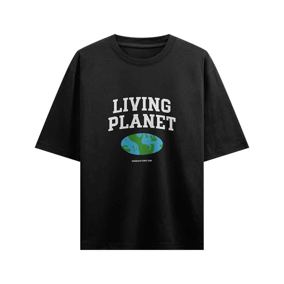 Free Realistic Oversized T-Shirt Mockup 01
