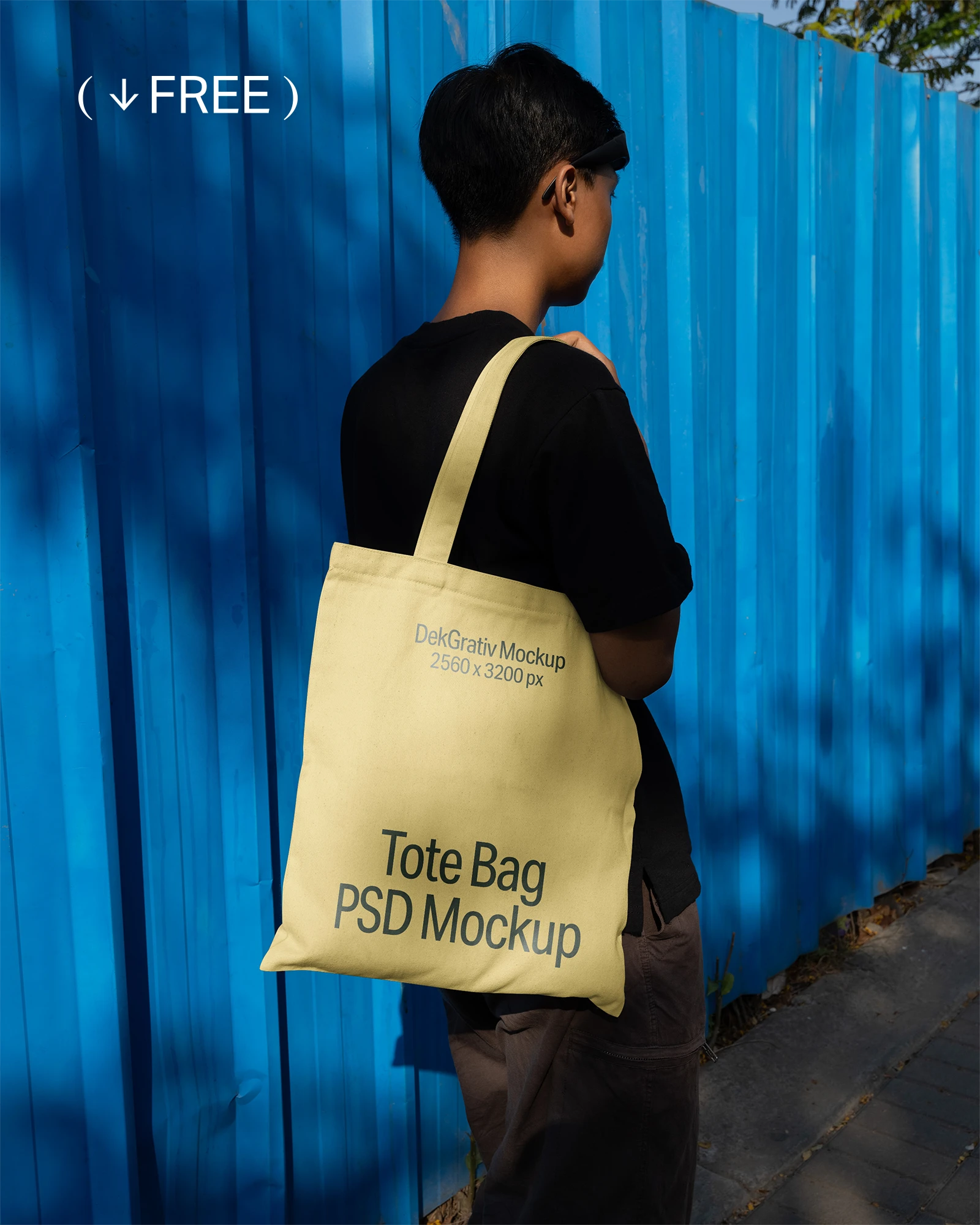 Free Canvas Tote Bag Mockup on Blue Fence